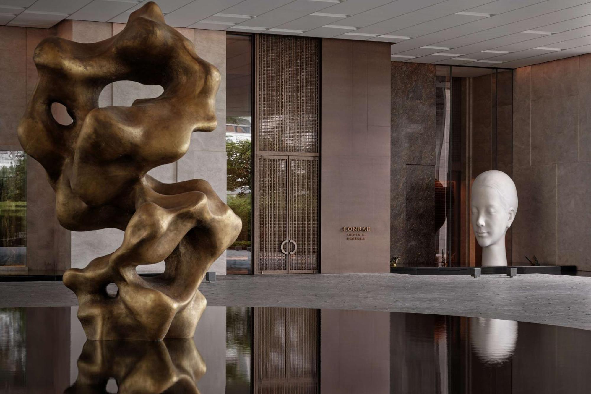 Conrad Shenzhen, The First Art Museum Hotel In Greater Bay Area With The Stunning Bay And Sunset View In The Hotel Terrace Exterior photo