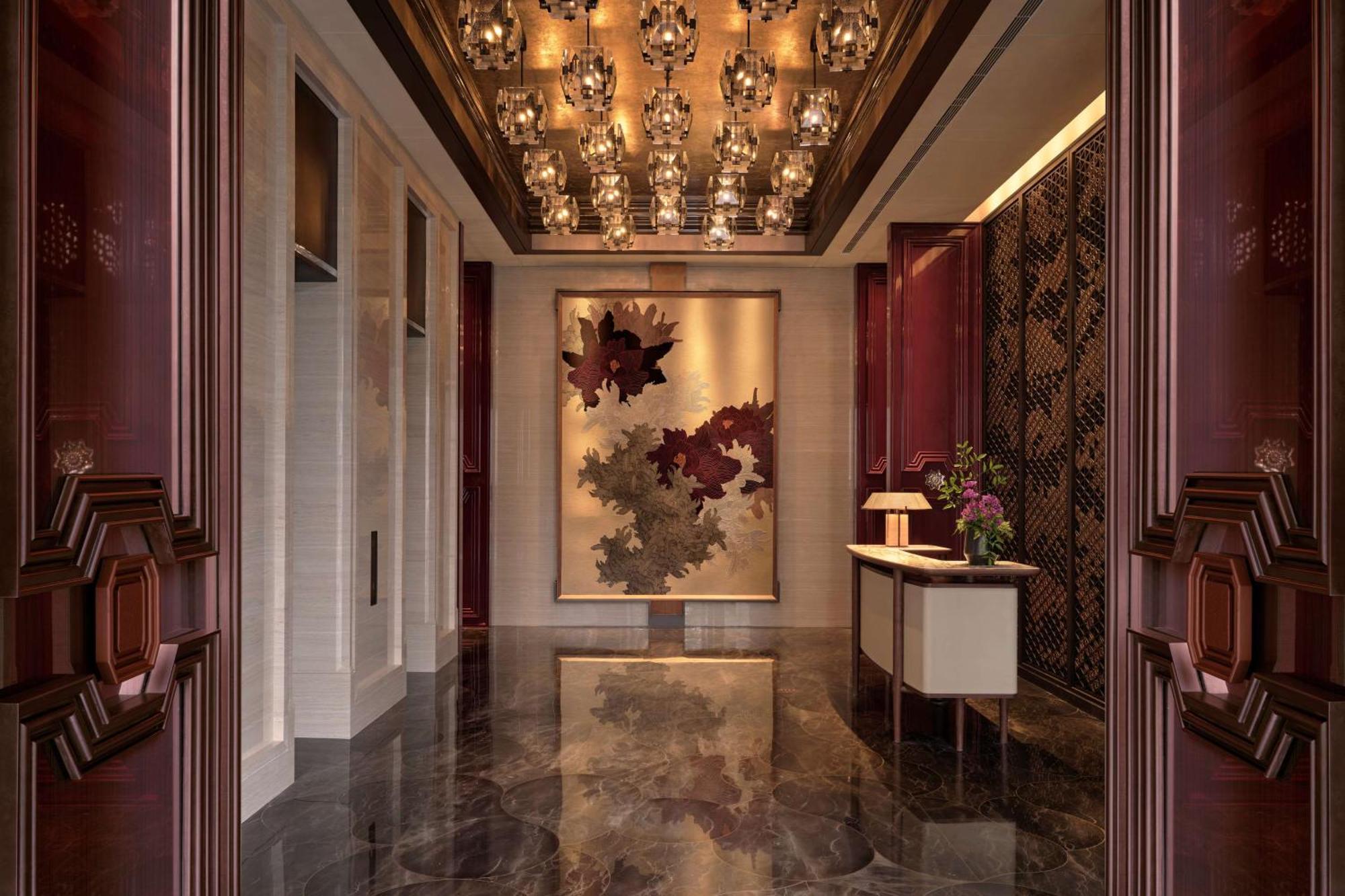 Conrad Shenzhen, The First Art Museum Hotel In Greater Bay Area With The Stunning Bay And Sunset View In The Hotel Terrace Exterior photo